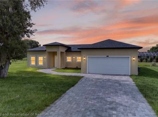 6741 Heavitree Dr, Sebring, FL 33876