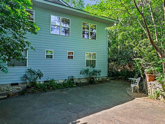 5th image of 3102 Earlewood Dr