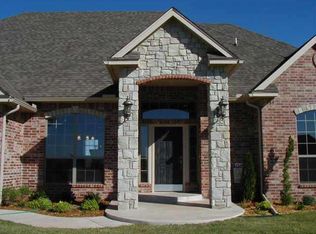 3000 W Lake Rd, Moore, OK 73160