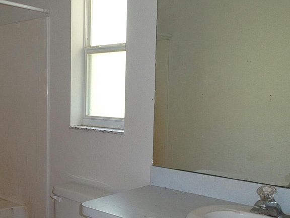 3rd image of 2543 Mindlin Ln