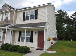 200 Springwood Dr, Jacksonville, NC 28546