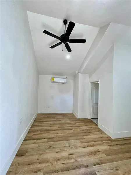 2 bed, $1,000 — Photo 2