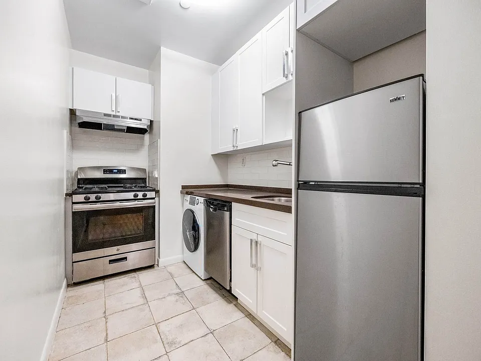 106 Fulton St #5A