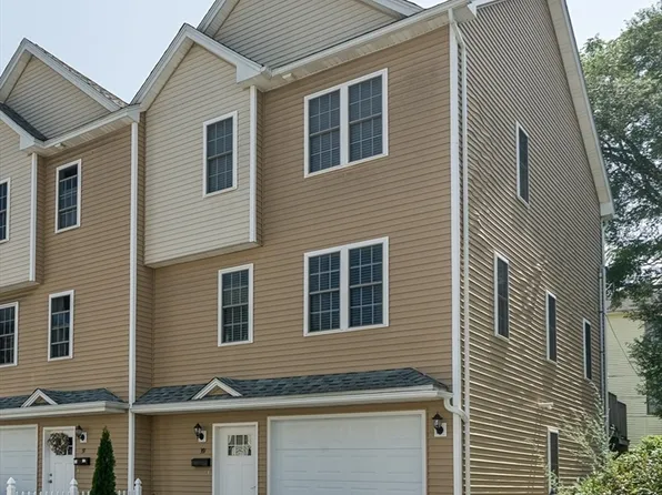 39 Sigel St, Worcester, MA 01610