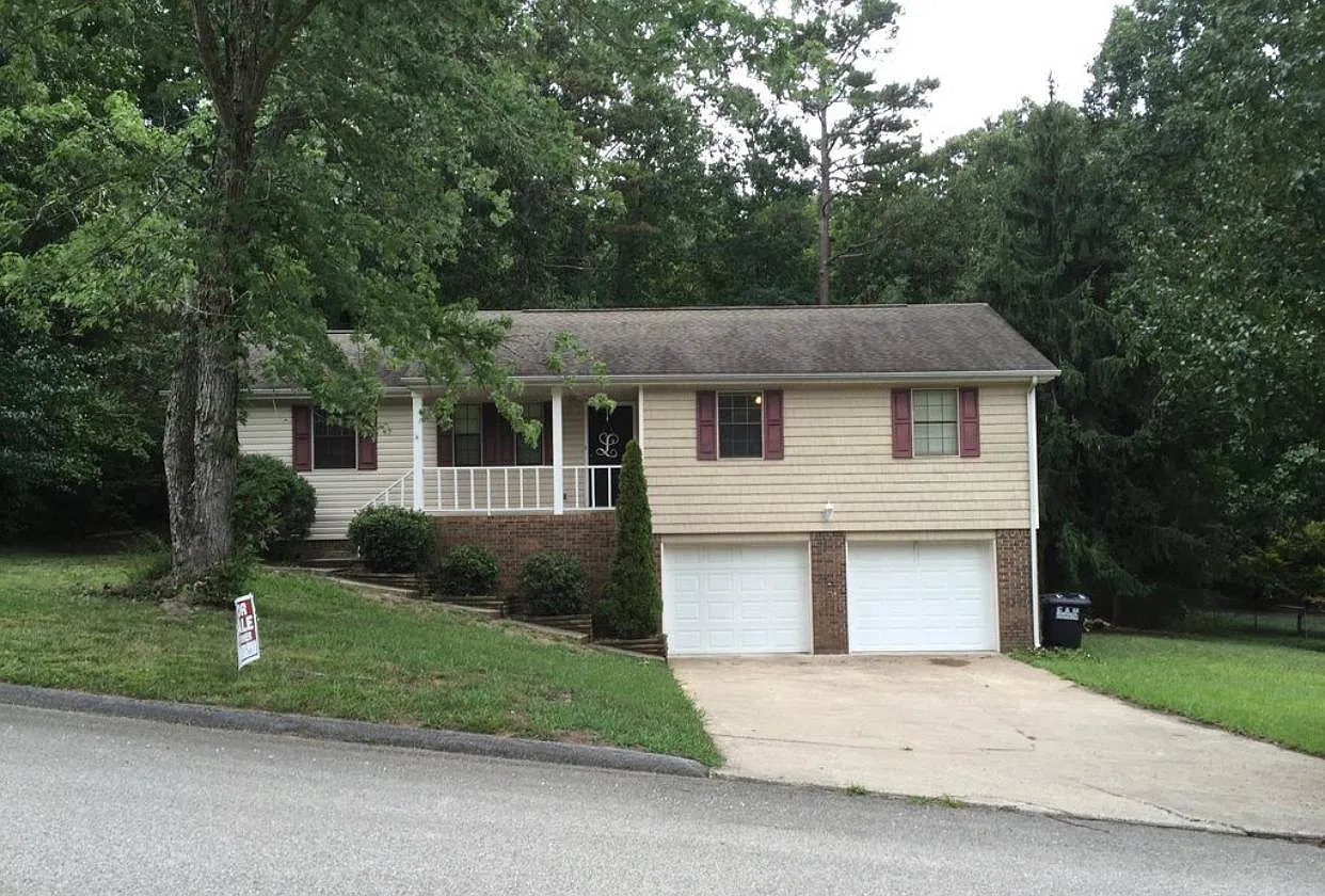 3 bed, 1751 sqft, $2,050 — Photo 1