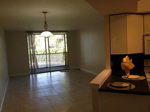 2nd image of 8373 Lake Dr APT 208