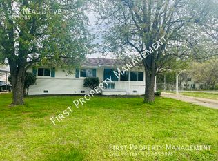 512 Neal Dr, Rossville, GA 30741
