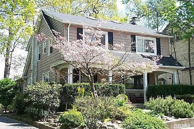 1st image of 41 N Bayles Ave