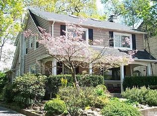 41 N Bayles Ave, Port Washington, NY