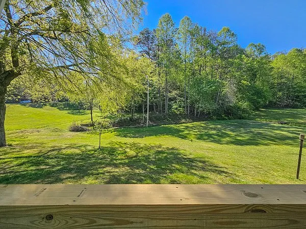147 Weaver Creek Rd — Photo 32