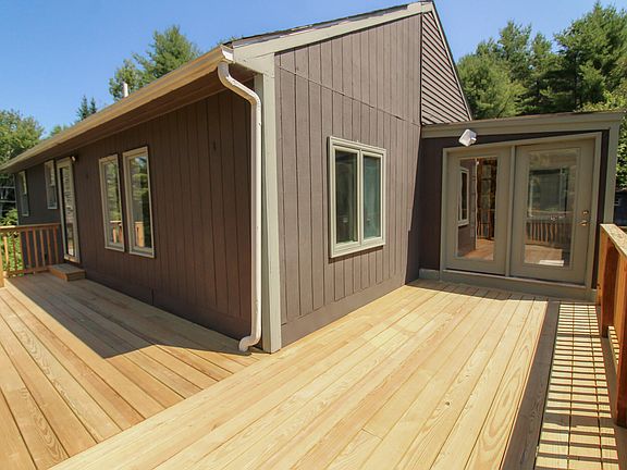 3rd image of 10 Perry Lane