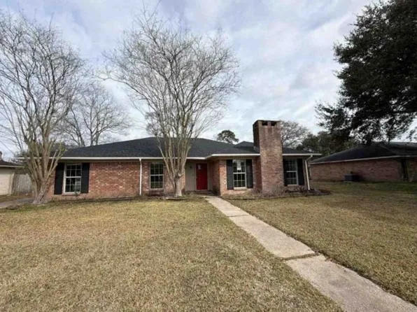 6730 Greenwood Dr, Beaumont, TX 77706