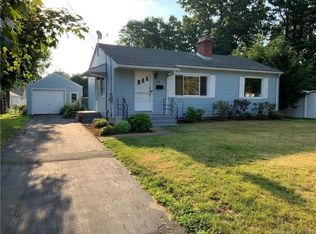 78 Federal St, West Hartford, CT 06110
