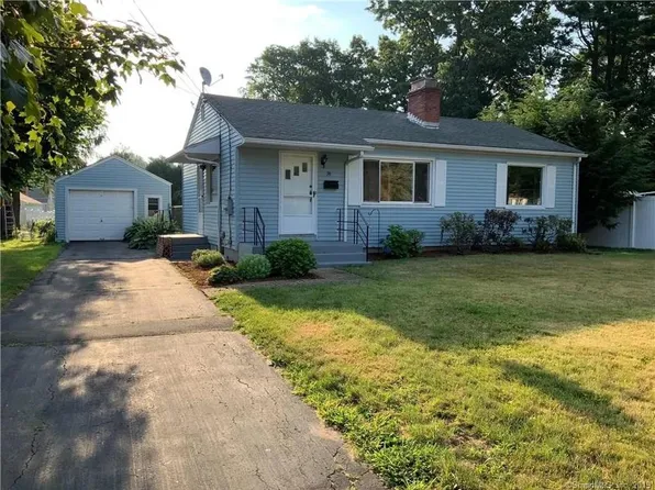 78 Federal St, West Hartford, CT 06110