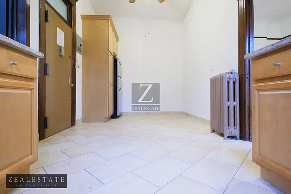 Rented by ZealEstate Group Inc | media 21