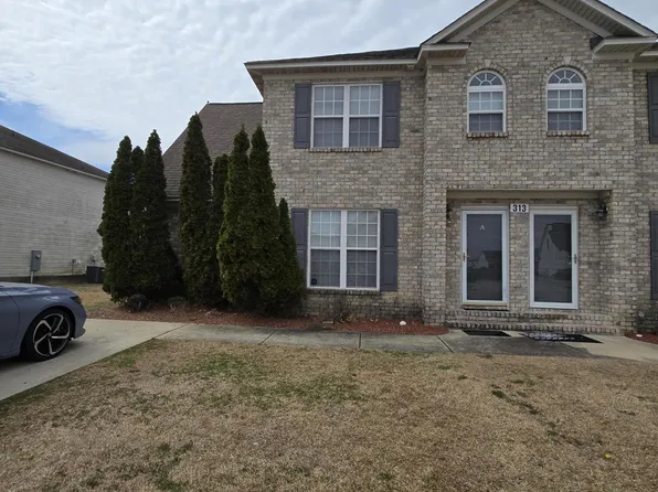 313 Square Dr #A, Winterville, NC 28590