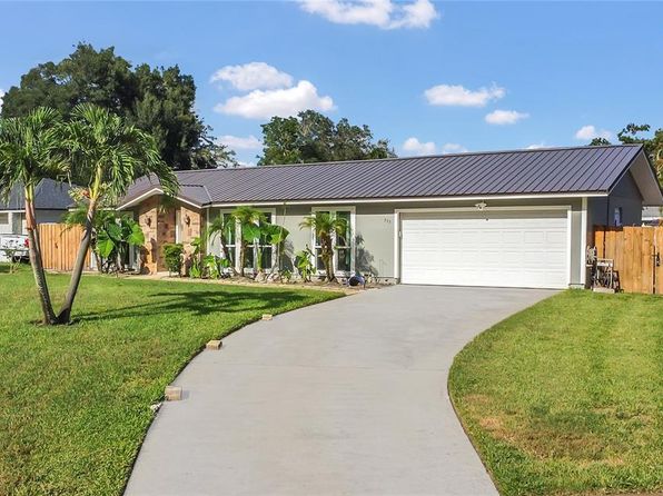 733 Coquina Ct