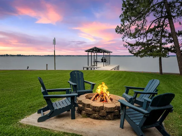 168 Scenic Dr, Mabank, TX 75156