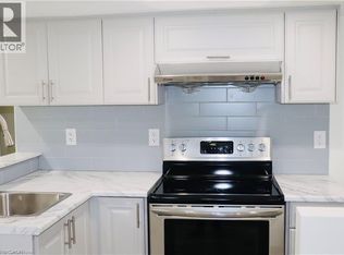 386 Grovehill Cres, Kitchener, ON N2R 0L5