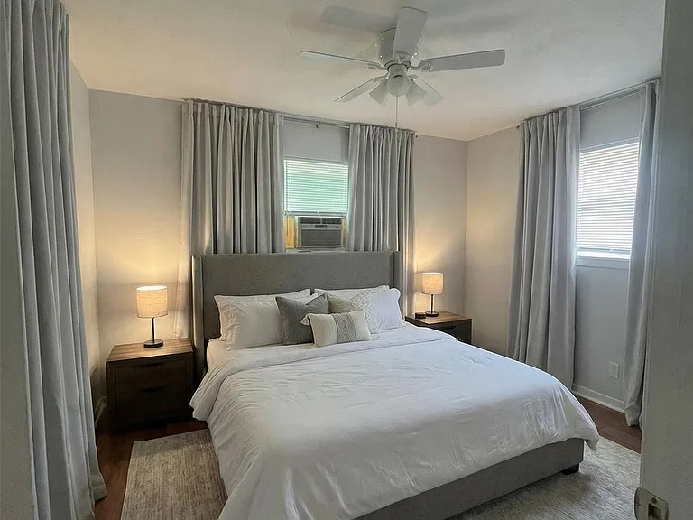 4911 Delano St #1 — Photo 6