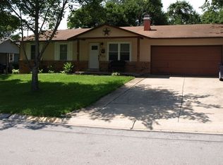919 S Benton Ave, Saint Charles, MO 63301