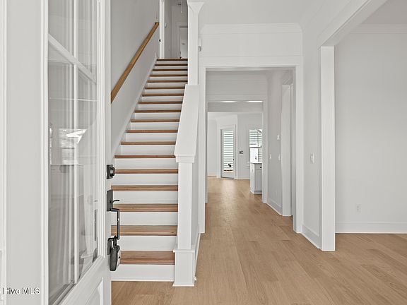 4th image of 1007 Beauvoir Drive NW