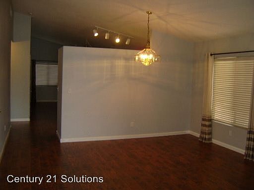 3rd image of 731 Emerald City Ave
