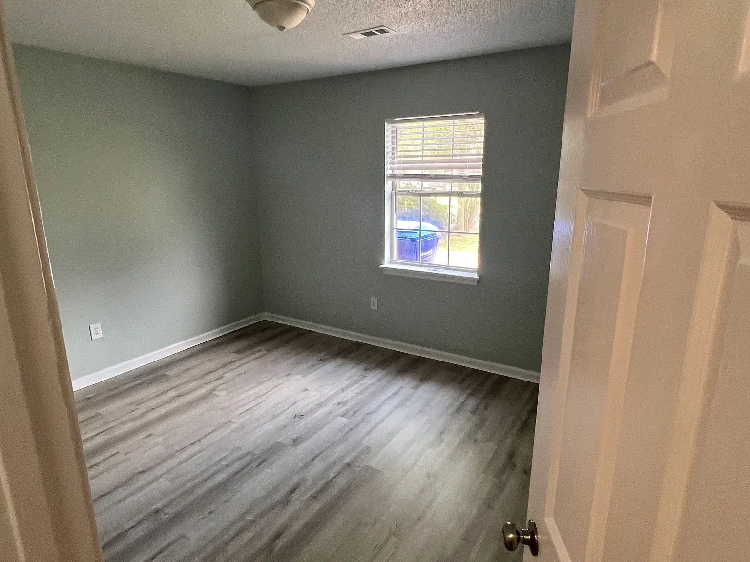 1806 Summerhaven Dr — Photo 4