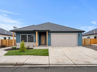 961 Arrowhead Trl, Eagle Pt, OR 97524