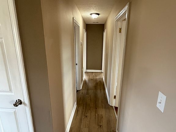 3rd image of 1842 Orchard Dr