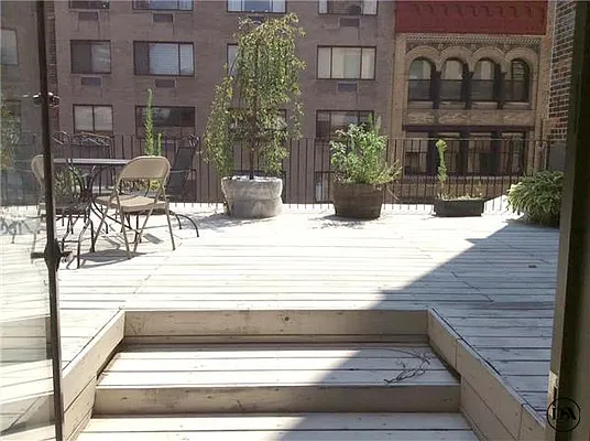 Rented by DSA Realty | media 11