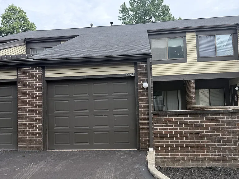 4458 Periwinkle Ln #4458 — Photo 1