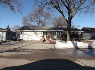 322 Paul Dr, Kimberly, WI 54136