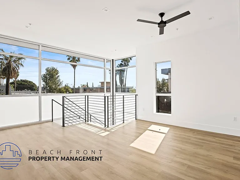 1011 N. Crescent Heights Blvd. — Photo 8