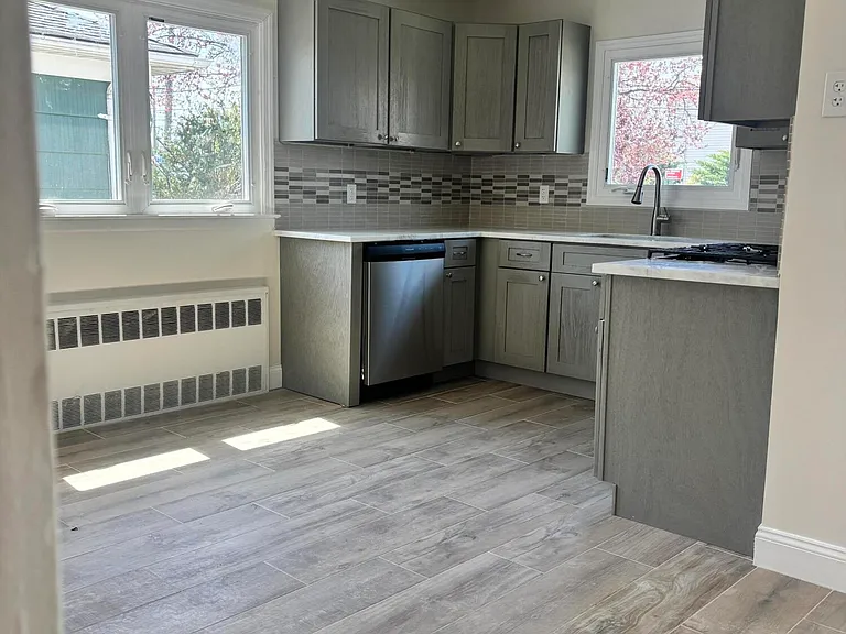 527 Willowbrook Rd — Photo 11