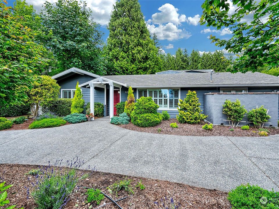 1st image of 4600 108th Avenue NE