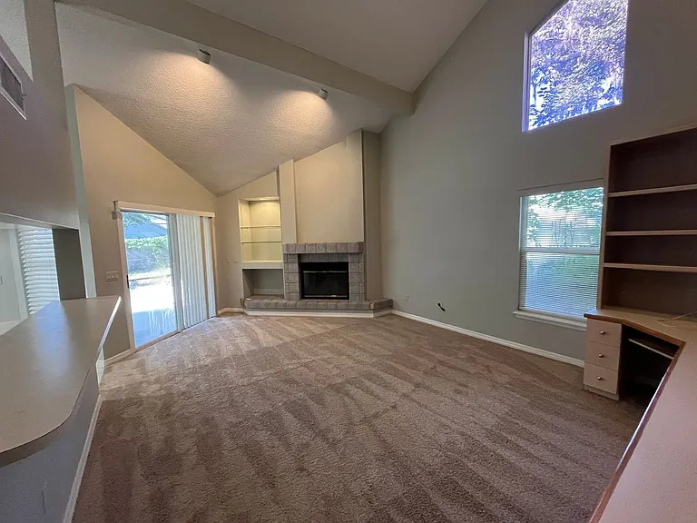 3801 Donna Lynn Ln — Photo 3