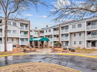 1601 N Innsbruck Dr APT 250, Minneapolis, MN 55432