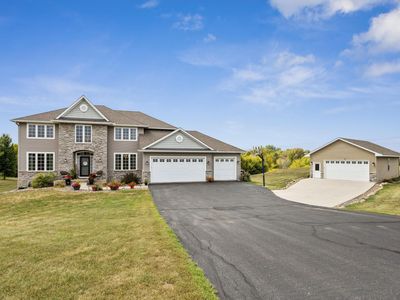 24678 Churchview Cir, New Prague, MN, 56071