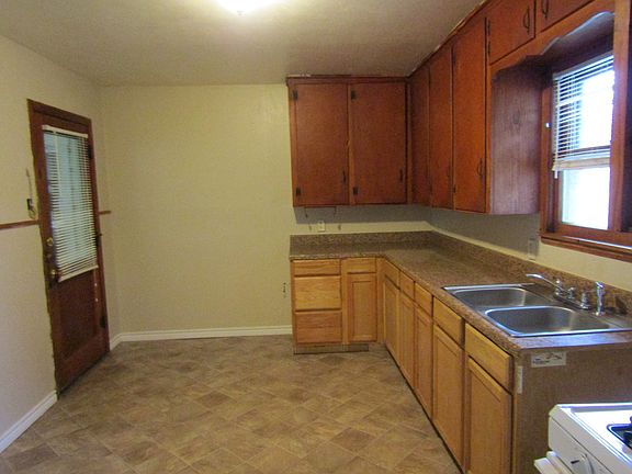 5th image of 4295 Galveston St