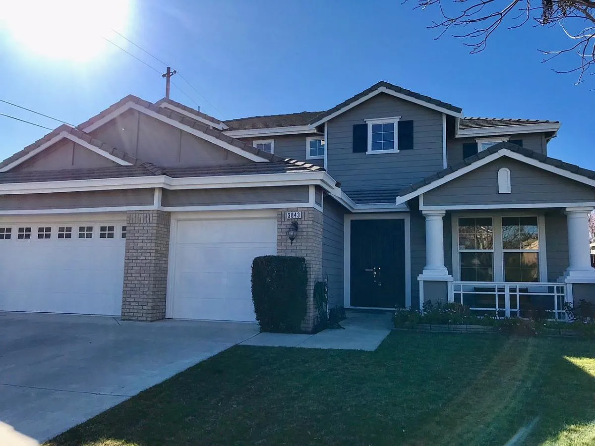 3843 Payton Ln photo 1