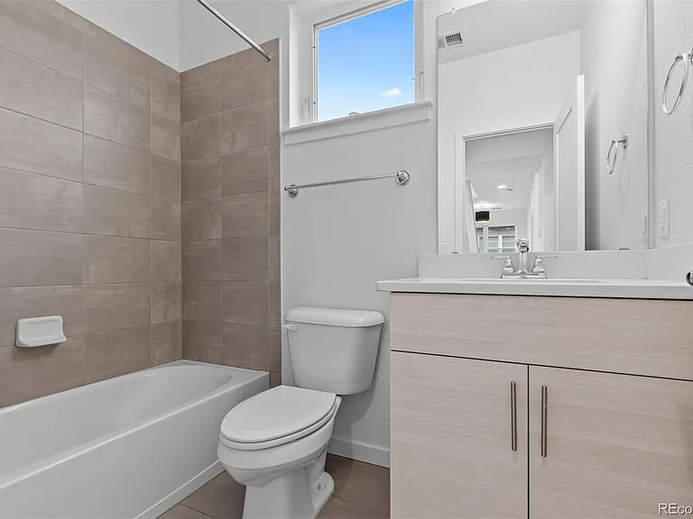 840 Kalamath St — Photo 27