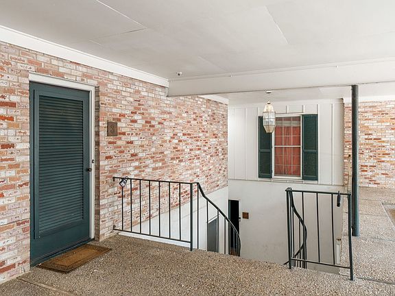 3rd image of 2704 San Pedro St Unit 3