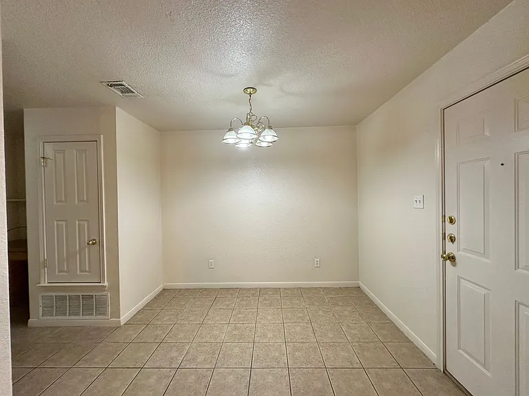 1111 Cinch Dr — Photo 11