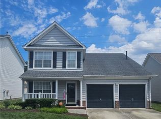 2229 Holly Berry Ln, Chesapeake, VA 23325