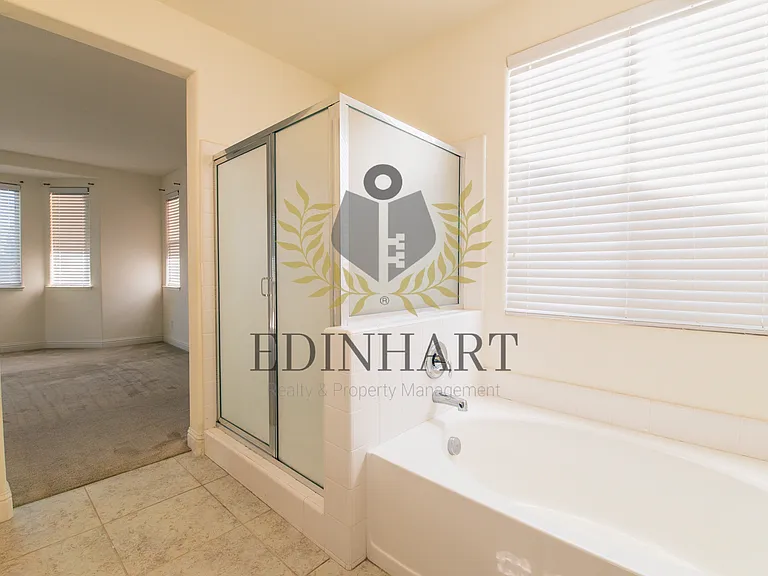 3952 Serena Ave — Photo 17