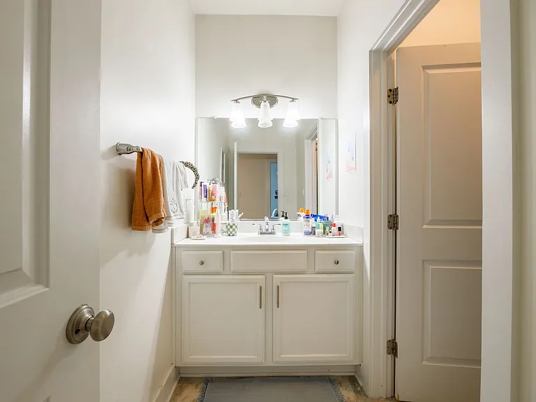 408 N Robinson — Photo 18