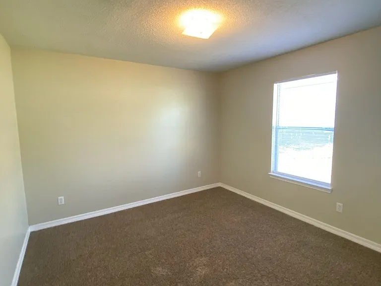 286 Limestone Cir — Photo 10