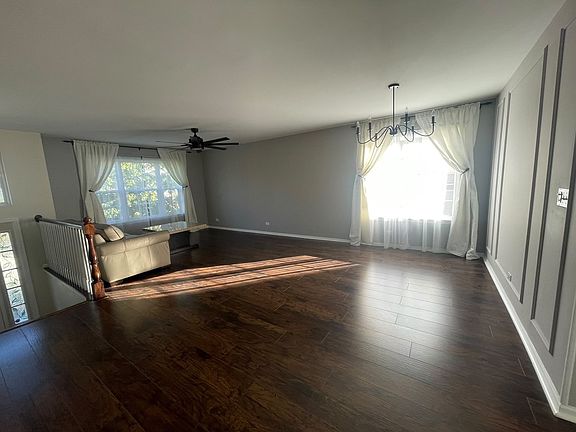 3rd image of 1260 Derry Ln