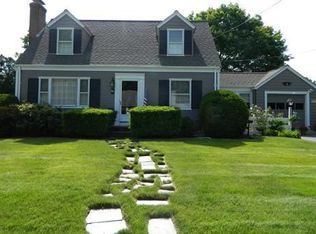 27 Benson Ave, Warwick, RI 02888